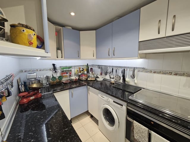 3 sypialnia Apartament przy plaży na sprzedaż w Mijas Costa, Mijas z basenem - 430 000 € (Ref: 9468075)