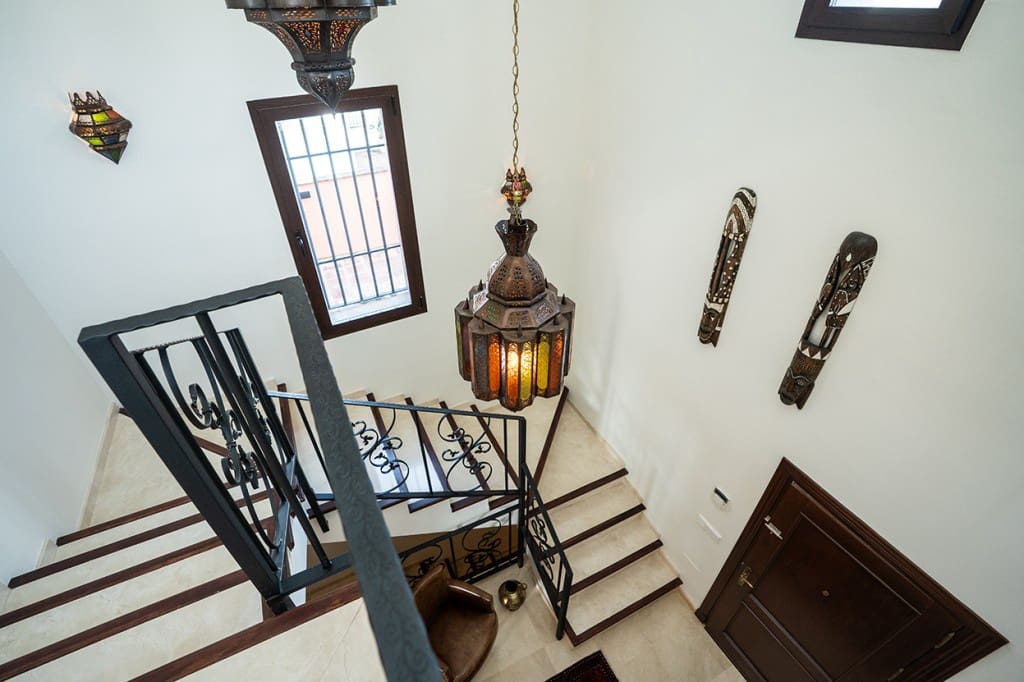 3 bedroom Villa for sale in Marbesa with pool - € 2,275,000 (Ref: 9614627)