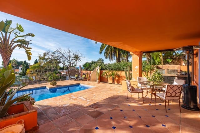 3 makuuhuone Huvila myytävänä paikassa Marbesa, Marbella mukana uima-altaan - 2 275 000 € (Ref: 9614627)