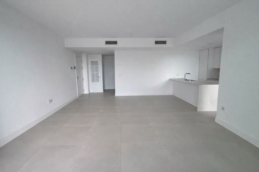 Apartamento de 3 habitaciones en Fuengirola en venta con piscina garaje - 595.000 € (Ref: 9614628)