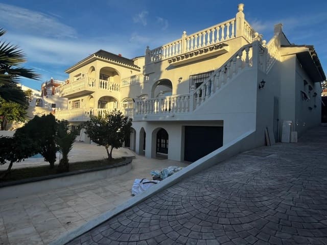 5 sypialnia Willa na sprzedaż w Mijas Costa, Mijas z basenem garażem - 1 700 000 € (Ref: 9614630)