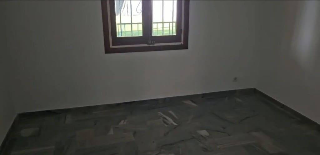 5 bedroom Villa for sale in Mijas Costa with pool garage - € 700,000 (Ref: 9614631)