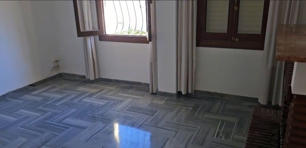 5 bedroom Villa for sale in Mijas Costa with pool garage - € 700,000 (Ref: 9614631)