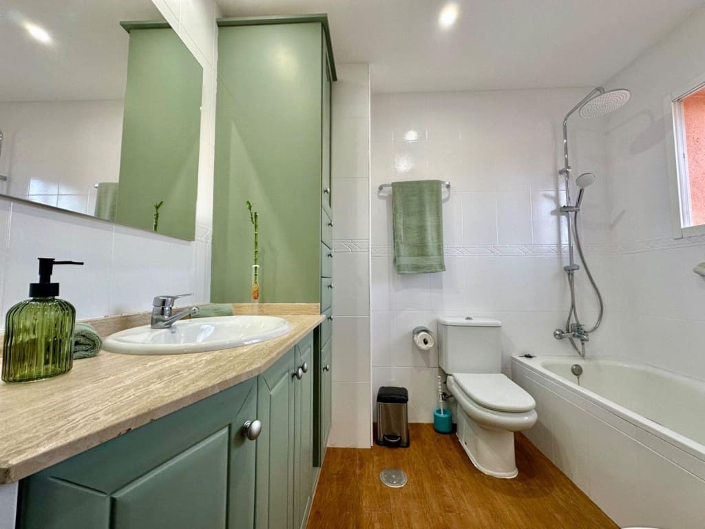 3 bedroom Townhouse for sale in Marbella with pool garage - € 549,000 (Ref: 9614634)