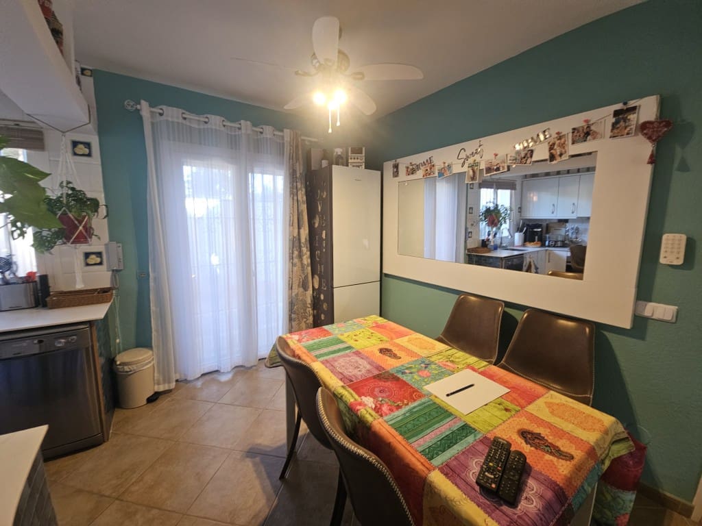 2 bedroom Townhouse for sale in Calahonda with pool - € 410,000 (Ref: 9614636)