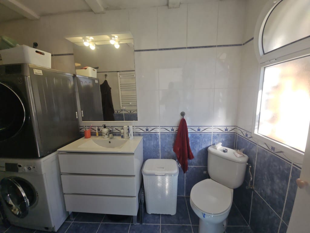 2 bedroom Townhouse for sale in Calahonda with pool - € 410,000 (Ref: 9614636)