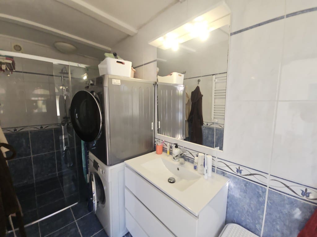 2 bedroom Townhouse for sale in Calahonda with pool - € 410,000 (Ref: 9614636)