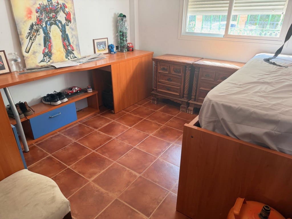 Chalet de 4 habitaciones en Coín en venta con piscina - 535.000 € (Ref: 9685971)