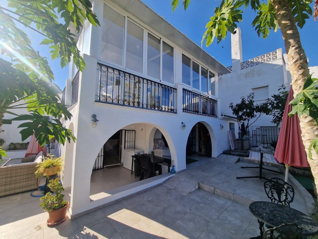 3 camera da letto Casa in vendita in Estepona con piscina - 360.000 € (Rif: 9697993)