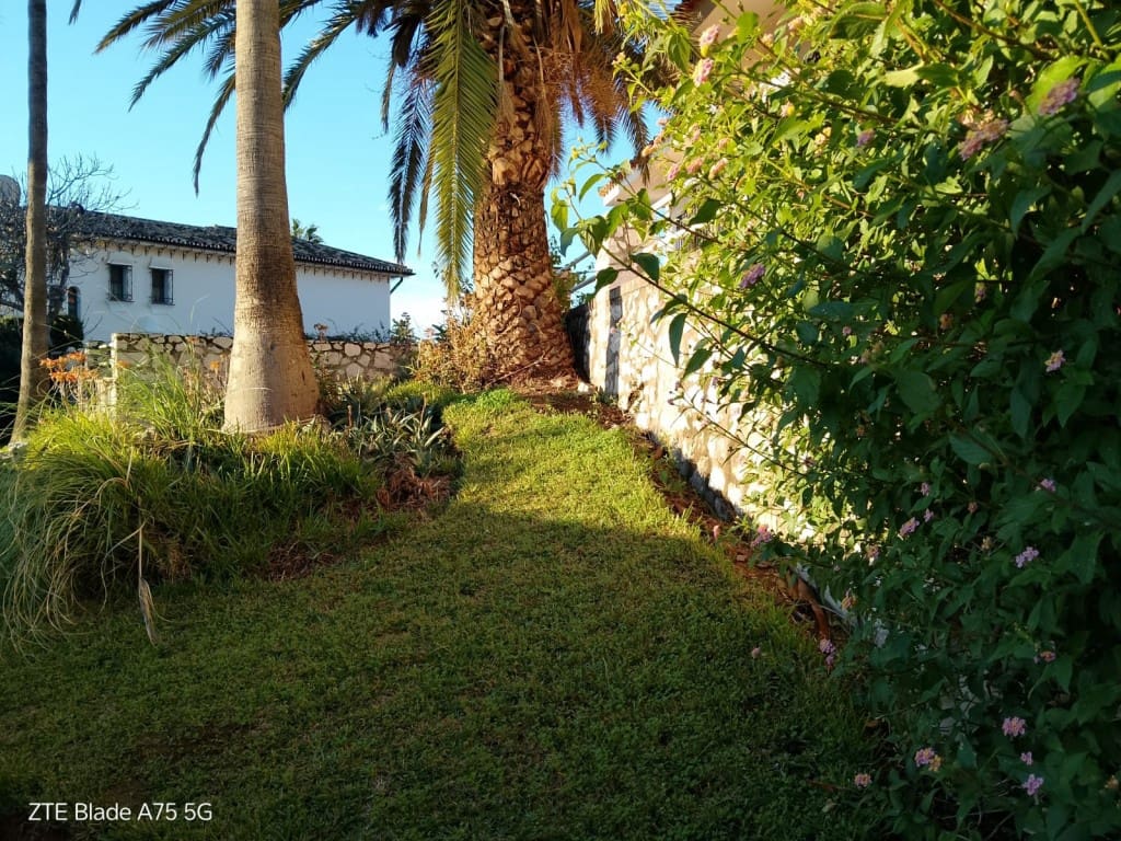 5 bedroom Villa for sale in Campo Mijas with pool garage - € 1,550,000 (Ref: 9697994)