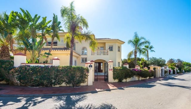 5 soveværelse Villa til salg i Marbesa, Marbella med swimmingpool garage - € 1.750.000 (Ref: 9780223)