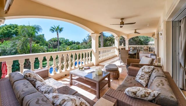 5 soveværelse Villa til salg i Marbesa, Marbella med swimmingpool garage - € 1.750.000 (Ref: 9780223)