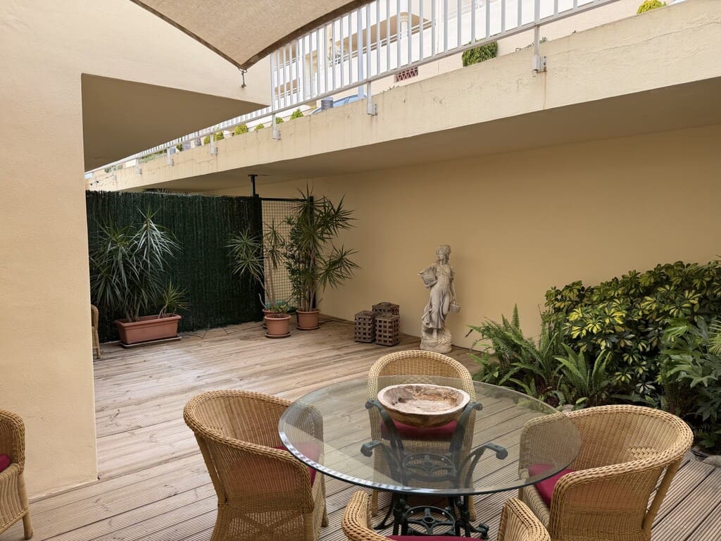 3 Zimmer Apartment zu verkaufen in Mijas Costa mit Pool Garage - 599.000 € (Ref: 9780224)