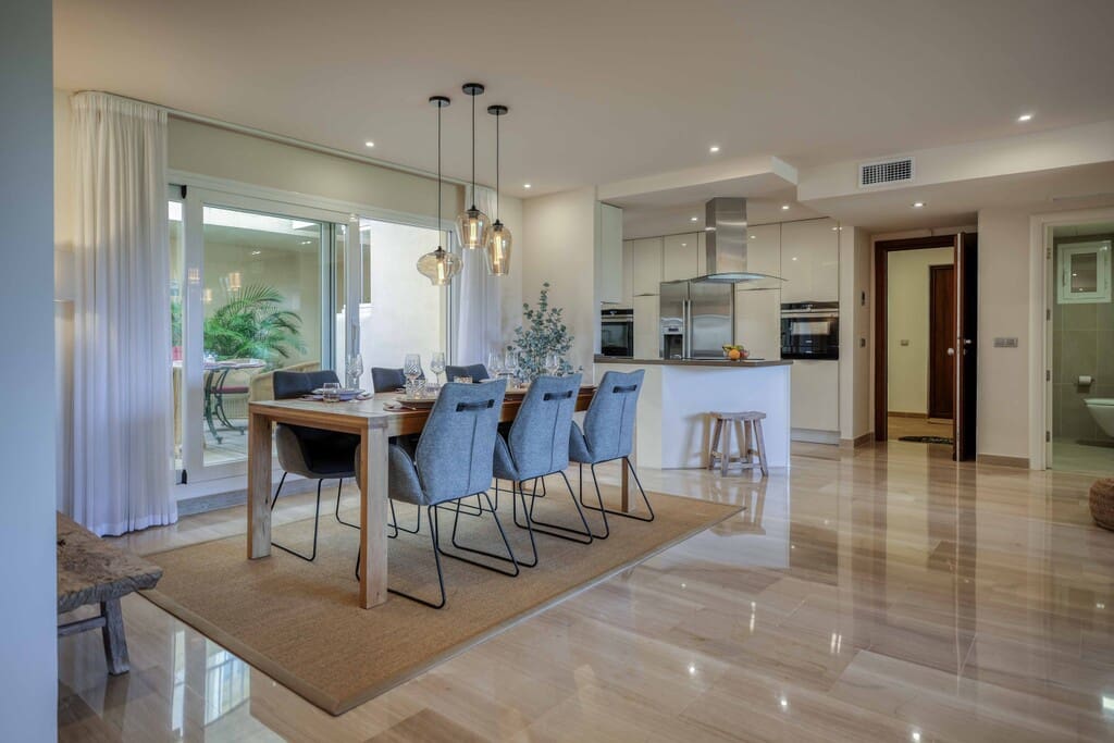 3 soveværelse Lejlighed til salg i Mijas Costa med swimmingpool garage - € 549.000 (Ref: 9780224)