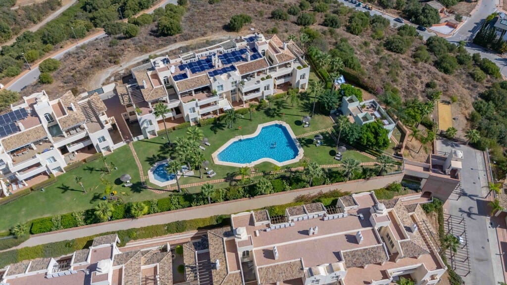 3 soveværelse Lejlighed til salg i Mijas Costa med swimmingpool garage - € 549.000 (Ref: 9780224)