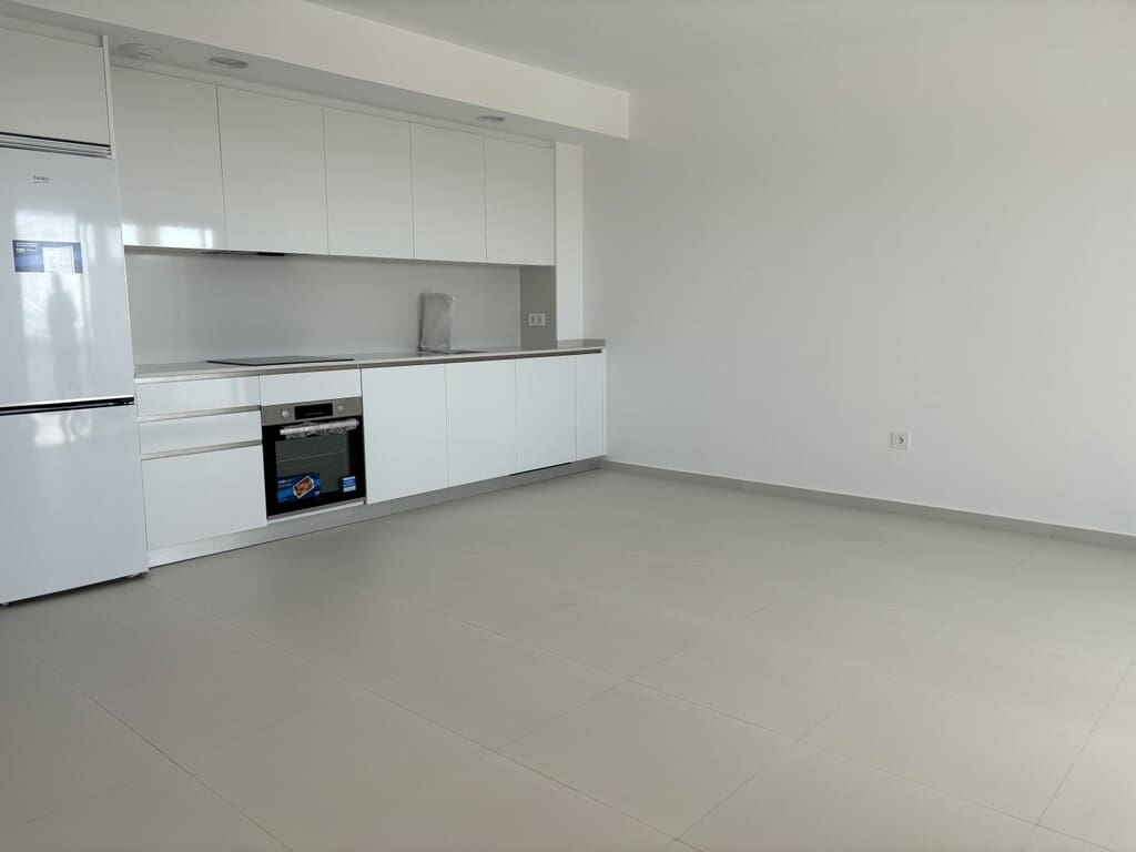 3 bedroom Apartment for sale in Benalmadena with pool garage - € 460,000 (Ref: 9780226)