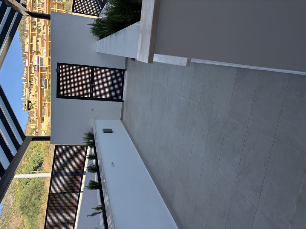 3 bedroom Apartment for sale in Benalmadena with pool garage - € 460,000 (Ref: 9780226)