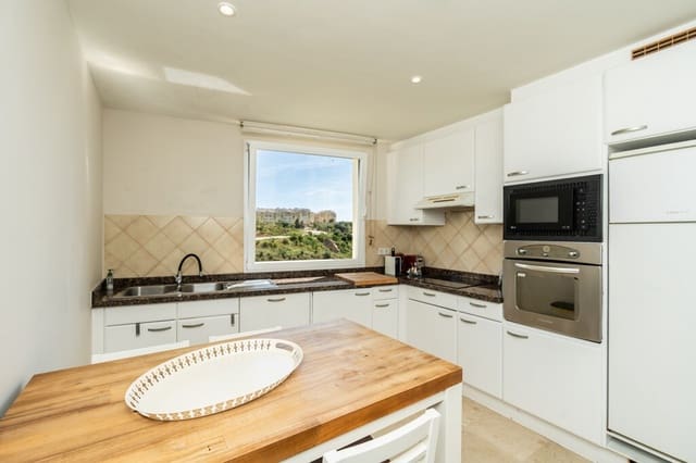 Apartamento de 2 habitaciones en Mijas Costa, Mijas en venta con piscina garaje - 399.000 € (Ref: 9780227)