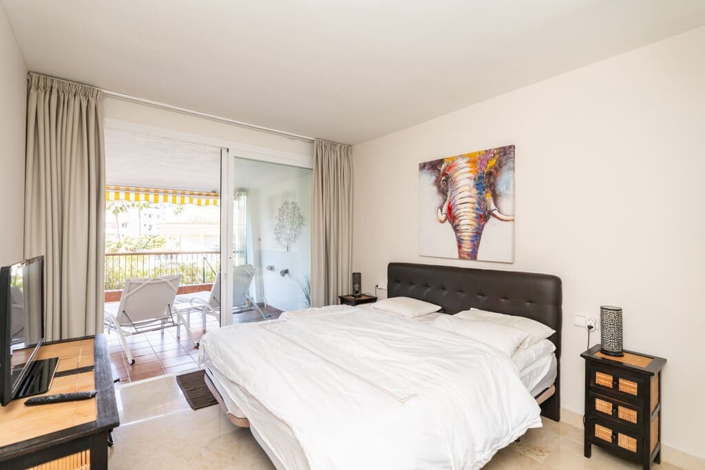 Apartamento de 2 habitaciones en Mijas Costa en venta con piscina garaje - 399.000 € (Ref: 9780227)