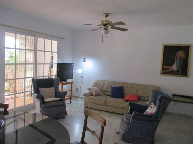 5 soverom Hus til salgs i Los Boliches , Fuengirola med svømmebasseng garasje - € 490 000 (Ref: 9780228)