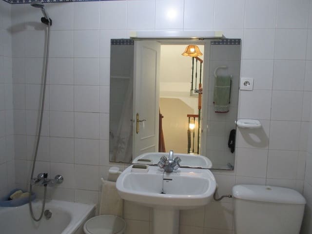 5 soverom Hus til salgs i Los Boliches , Fuengirola med svømmebasseng garasje - € 490 000 (Ref: 9780228)