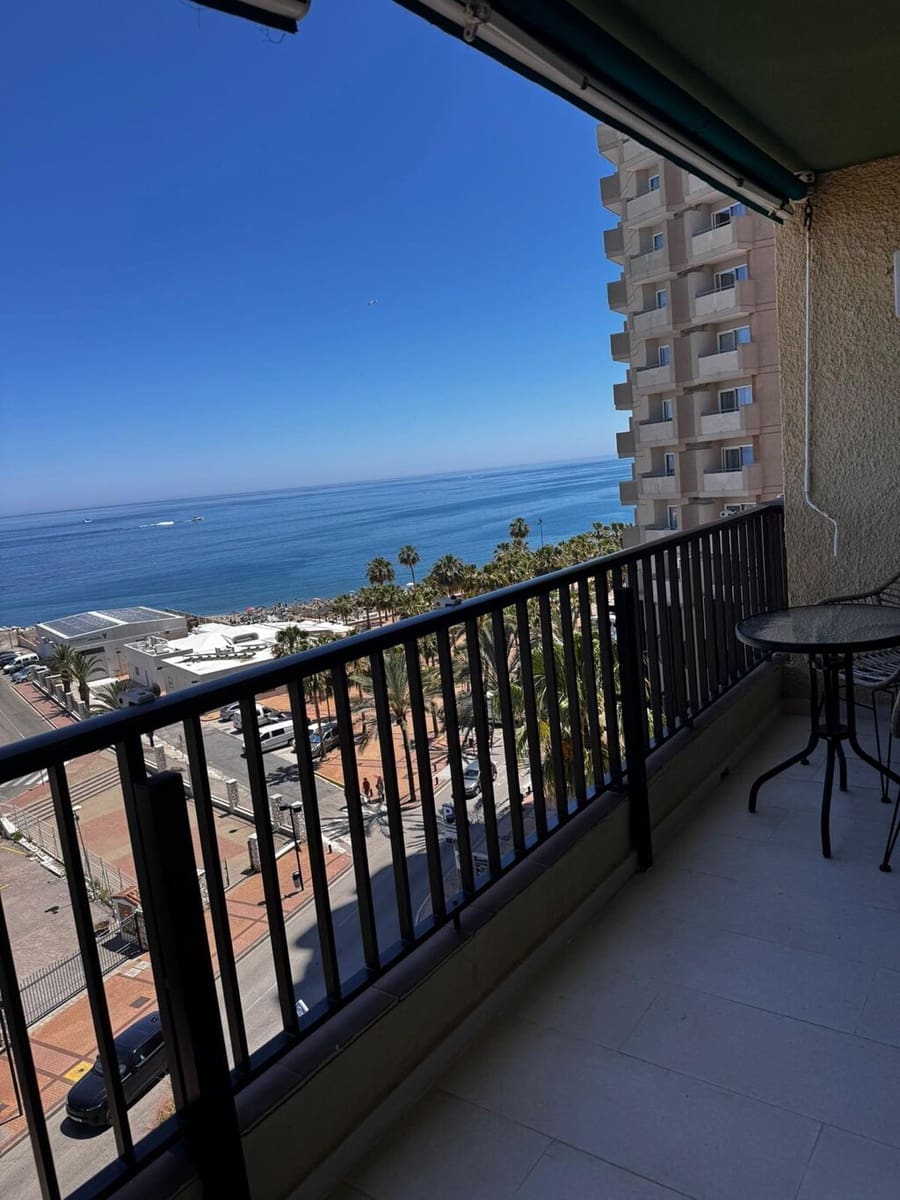 2 bedroom Apartment for sale in Fuengirola - € 465,000 (Ref: 9850931)