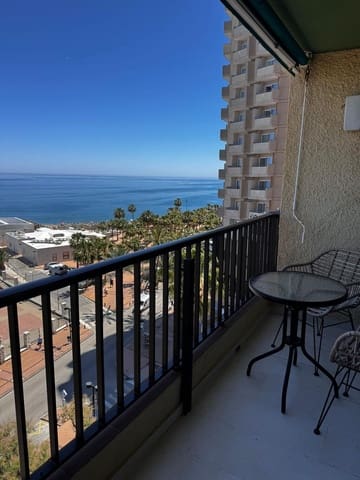 2 bedroom Apartment for sale in Fuengirola - € 465,000 (Ref: 9850931)