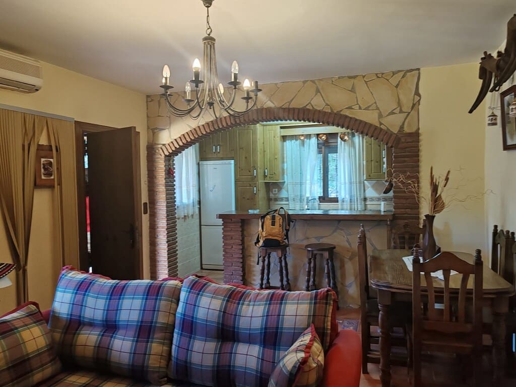 2 soverom Villa til salgs i Monda med garasje - € 500 000 (Ref: 9850932)