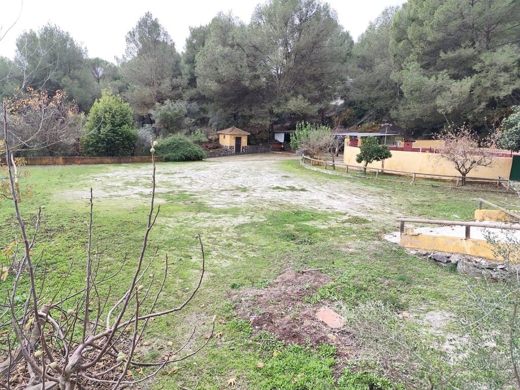 2 soverom Villa til salgs i Monda med garasje - € 500 000 (Ref: 9850932)