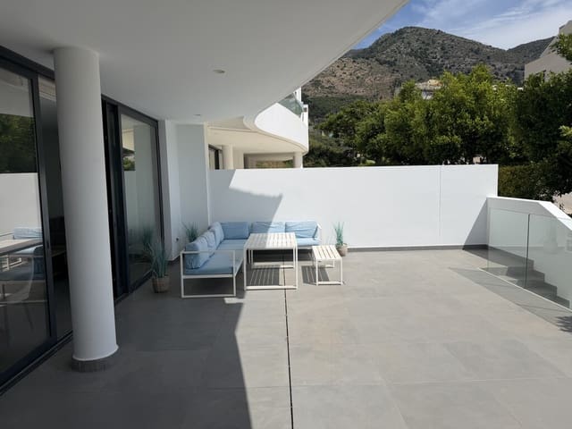 2 bedroom Apartment for sale in El Higuerón, Fuengirola with pool garage - € 475,000 (Ref: 9850933)