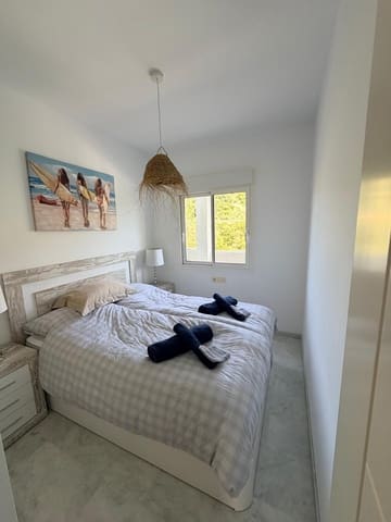 2 soverom Penthouse til salgs i Estepona med svømmebasseng - € 289 000 (Ref: 9850936)