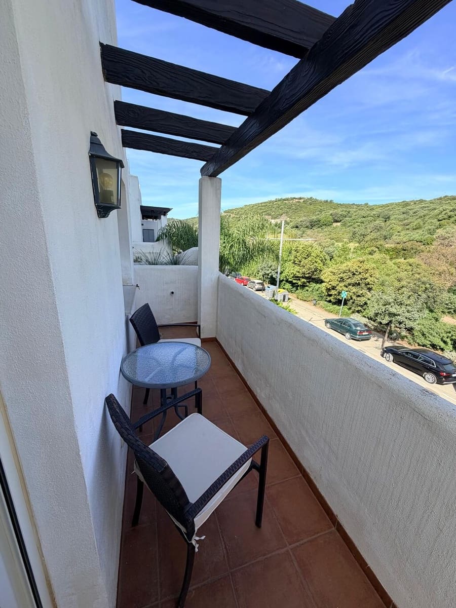 2 soverom Penthouse til salgs i Estepona med svømmebasseng - € 289 000 (Ref: 9850936)