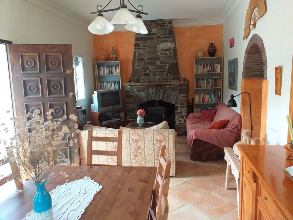 4 soveværelse Villa til salg i Almogia med garage - € 159.000 (Ref: 9850937)