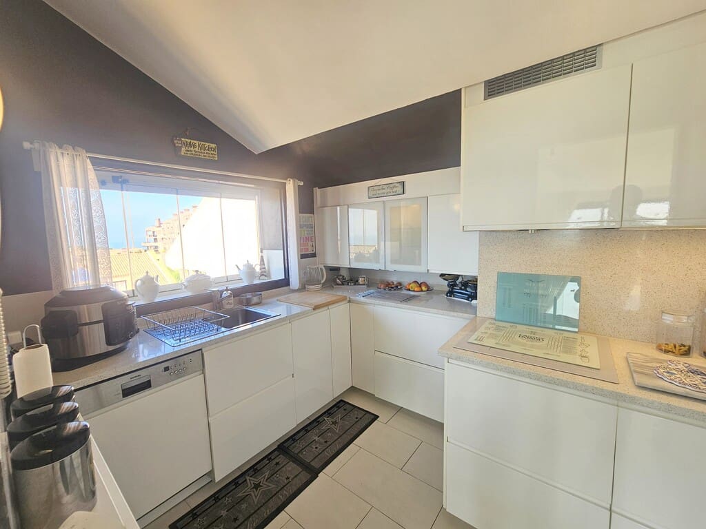 3 soverom Penthouse til salgs i Calahonda med svømmebasseng garasje - € 679 500 (Ref: 9850944)