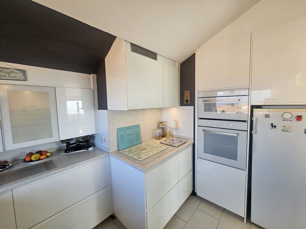 3 soverom Penthouse til salgs i Calahonda med svømmebasseng garasje - € 679 500 (Ref: 9850944)