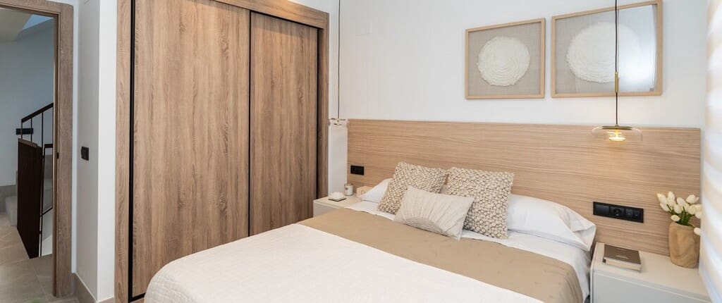 3 soverom Hus til salgs i La Cala de Mijas med svømmebasseng garasje - € 650 000 (Ref: 9926880)