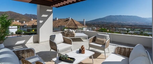 3 soverom Hus til salgs i La Cala de Mijas, Mijas med svømmebasseng garasje - € 650 000 (Ref: 9926880)