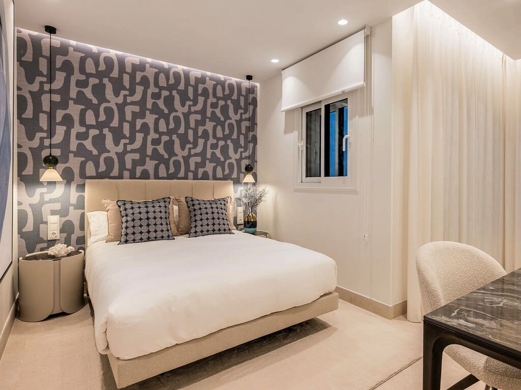 3 slaapkamer Appartement te koop in Estepona met zwembad - € 1.995.000 (Ref: 9926881)