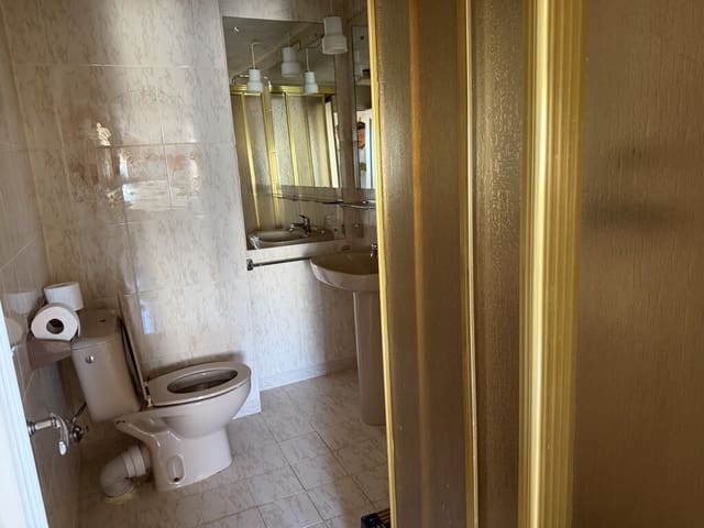 3 slaapkamer Flat te koop in Los Boliches , Fuengirola met zwembad - € 299.000 (Ref: 9926883)