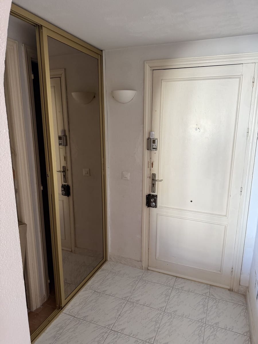 3 bedroom Flat for sale in Fuengirola with pool - € 310,000 (Ref: 9926883)