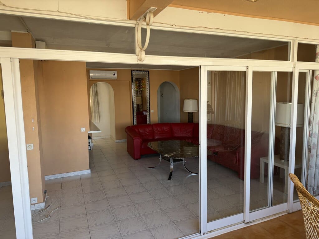 3 bedroom Flat for sale in Fuengirola with pool - € 310,000 (Ref: 9926883)
