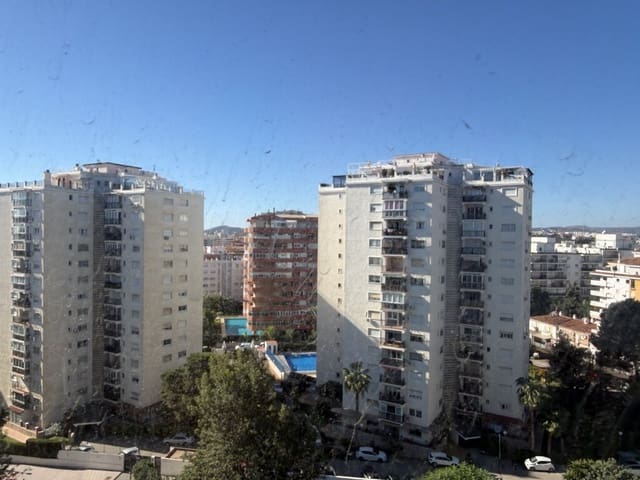 3 soverom Leilighet til salgs i Los Boliches , Fuengirola med svømmebasseng - € 299 000 (Ref: 9926883)