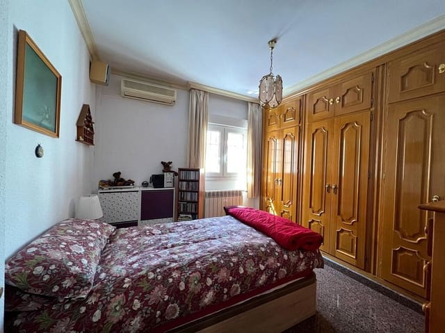 5 Zimmer Villa zu verkaufen in Fuengirola mit Garage - 895.000 € (Ref: 9926884)