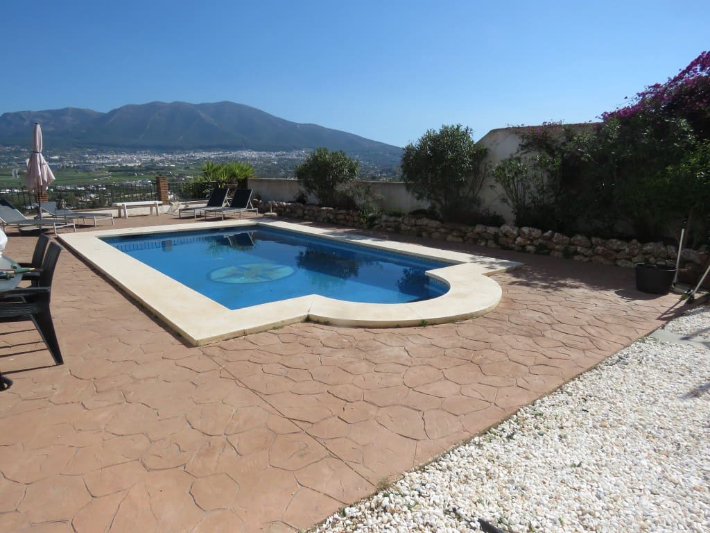 4 soveværelse Villa til salg i Alhaurin el Grande med swimmingpool garage - € 475.000 (Ref: 9935715)