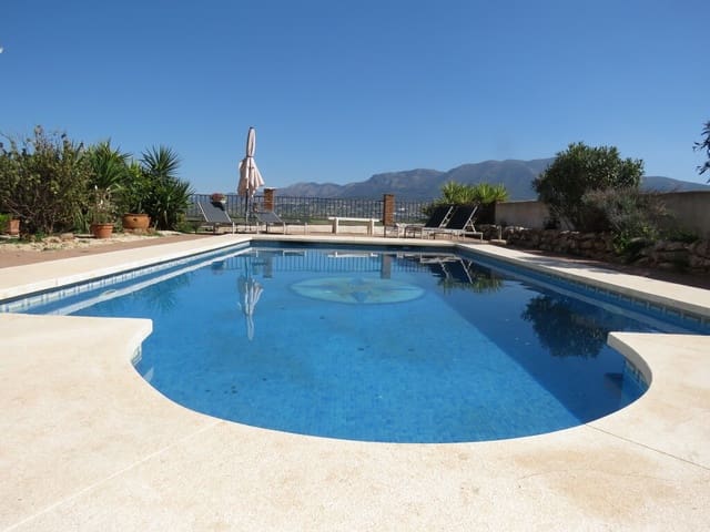 4 soveværelse Villa til salg i Alhaurín el Grande med swimmingpool garage - € 475.000 (Ref: 9935715)