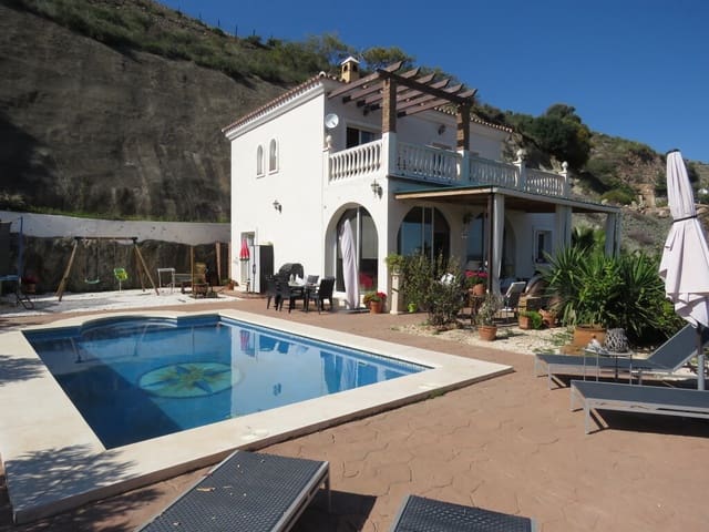 4 soveværelse Villa til salg i Alhaurín el Grande med swimmingpool garage - € 475.000 (Ref: 9935715)