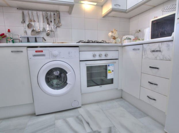 2 soverom Leilighet til salgs i Mijas Golf med svømmebasseng garasje - € 295 000 (Ref: 9935718)