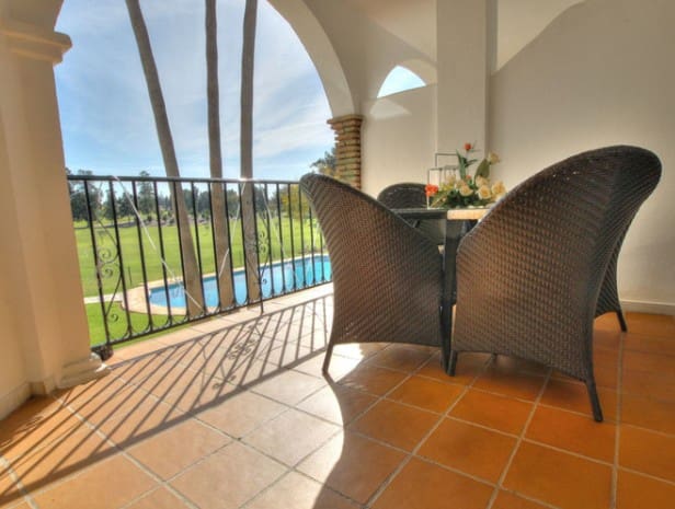 2 soverom Leilighet til salgs i Mijas Golf med svømmebasseng garasje - € 295 000 (Ref: 9935718)