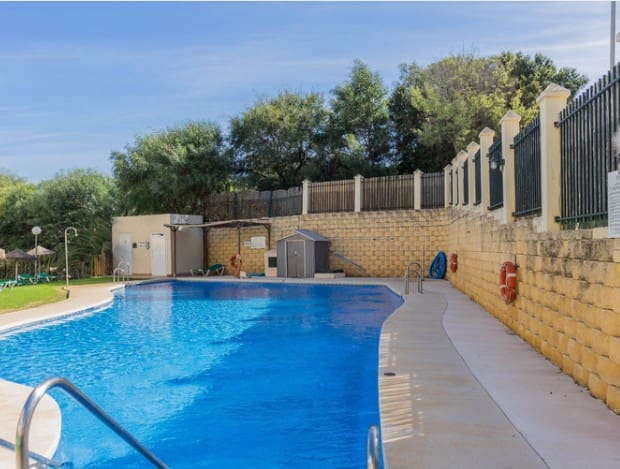 2 soveværelse Lejlighed til salg i Riviera del Sol, Mijas med swimmingpool - € 305.000 (Ref: 9935721)