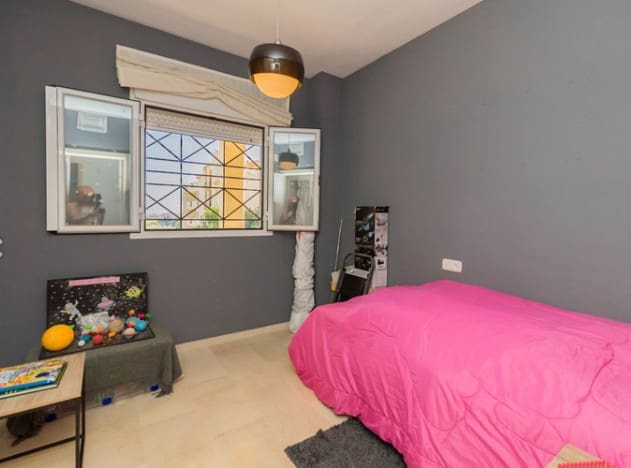 2 soveværelse Lejlighed til salg i Riviera del Sol, Mijas med swimmingpool - € 305.000 (Ref: 9935721)
